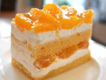イル･プルー･シュル･ラ･セーヌ　オレンジのショートケーキ