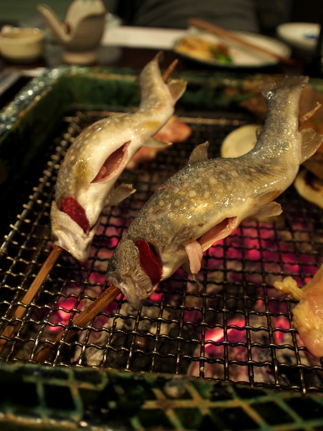 岩村山荘の食事 岩魚