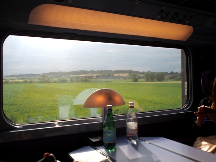 TGV車内