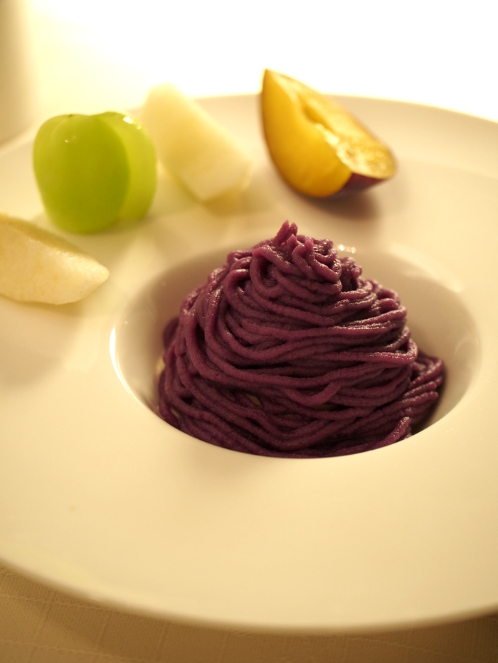 ラヴィトランキーユ 紫芋のモンブラン仕立て