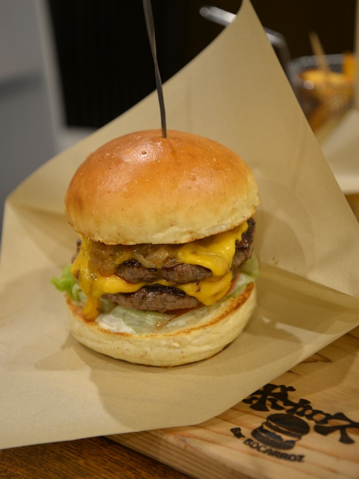 ボカロス ダブルチーズバーガー