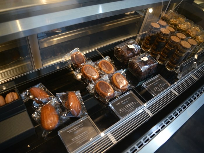 カナザワサイ ショーケース 焼き菓子