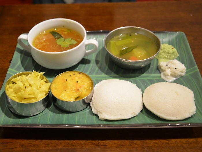 ケララの風モーニング イドゥリセット