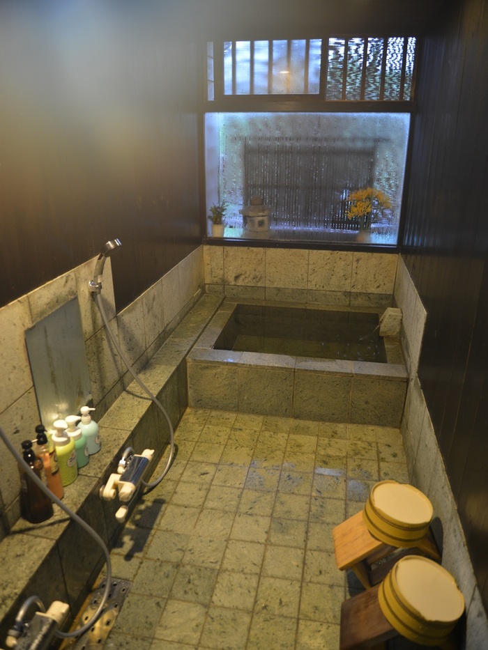 サンゴの湯やどかり 内湯