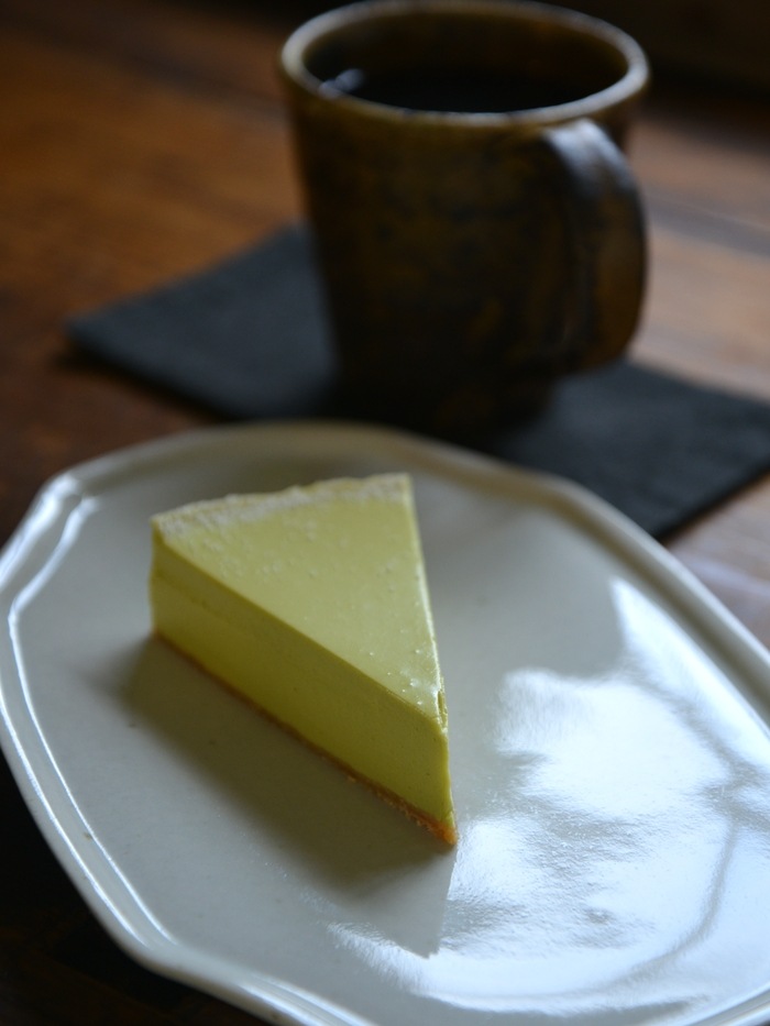stationery cafe konohi ピスタチオのレアチーズケーキ