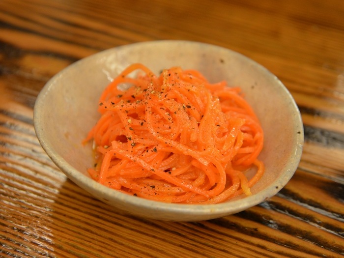 美はる 尾張旭市のとんかつ店 特製人参サラダ