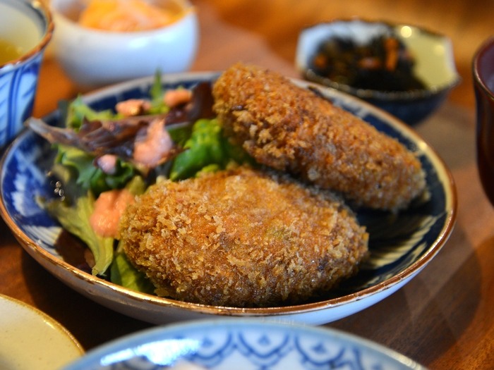 osse(オッセ) 今日のごはん(春キャベツたっぷり高野豆腐入りメンチカツ)