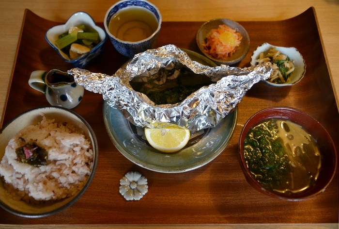 osse(オッセ) わらさのあおさバター ホイル焼き