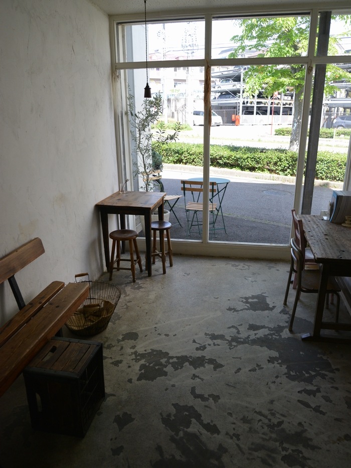 ワッツコーヒー fushiiro 店内1階